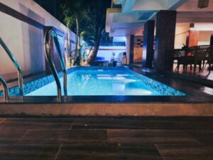 Pool by Night_Hotel_Bonita